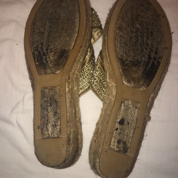 9 M Bare Traps Tan Ladies Womens Shoe Sandal Flip Flip Sparkle Silver Gold Tense - Picture 6 of 11